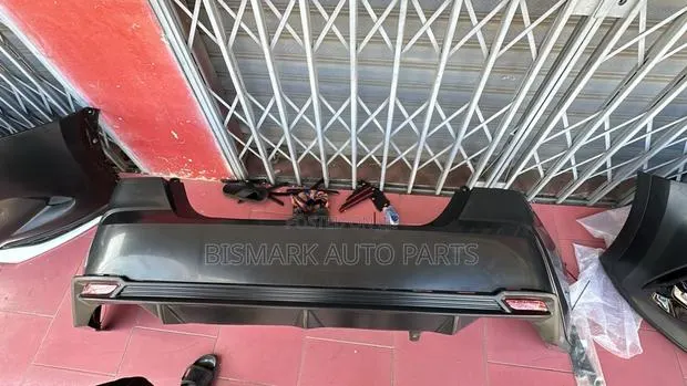Toyota Camry 2025 2026 Back Bumper Complete · Photo 1