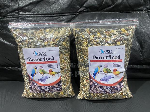 Parrot Feed · Photo 1