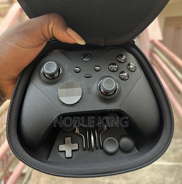Xbox Elite Series 2 Wireless Controller · Photo 2