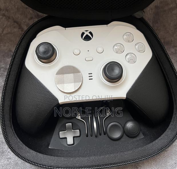 Xbox Elite Series 2 Wireless Controller · Photo 1