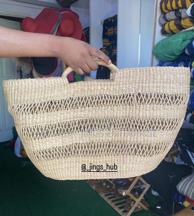 Handwoven Bolga Bags · Photo 2