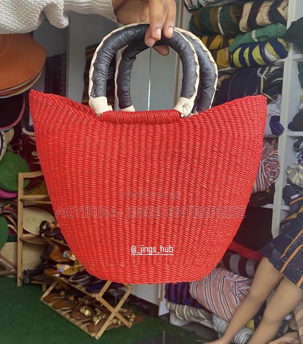 Bolga Handwoven Bag · Photo 1