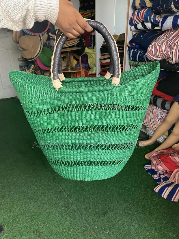 Bolga Handwoven Bag · Photo 2