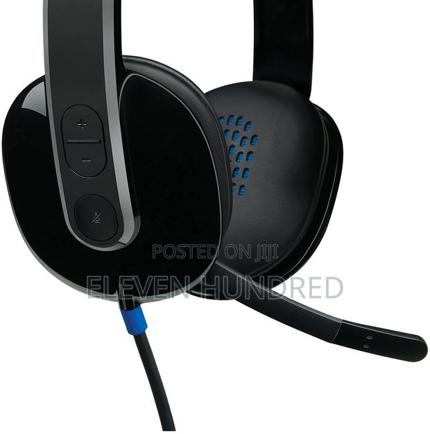 Logitech Headphone (Over) · Photo 1