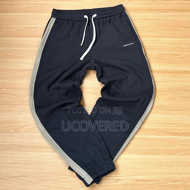 High Quality Unisex Joggers · Photo 8