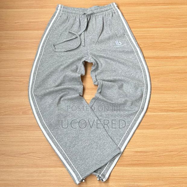 High Quality Unisex Joggers · Photo 7