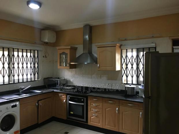 Furnished 4bdrm House in Regimanuel Estate, Airport Residential Area · Photo 4