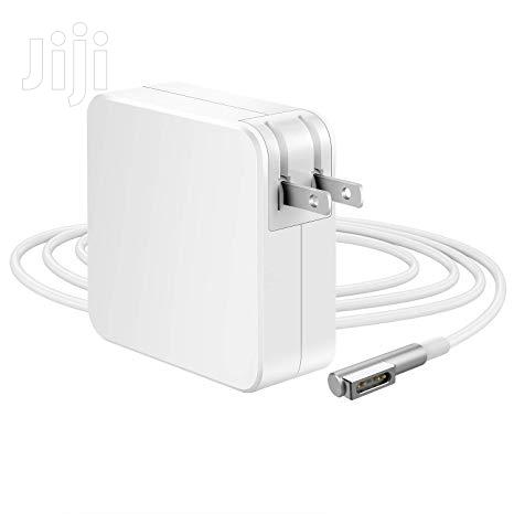 Mac Book Pro Charger · Photo 1