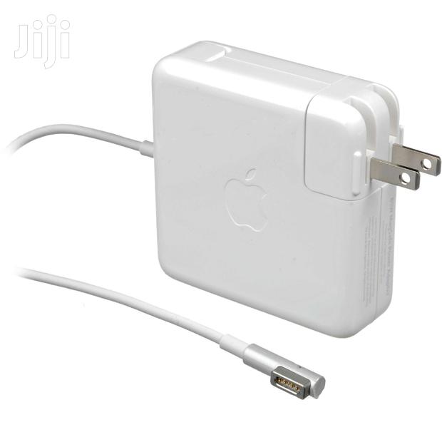 Mac Book Pro Charger · Photo 2