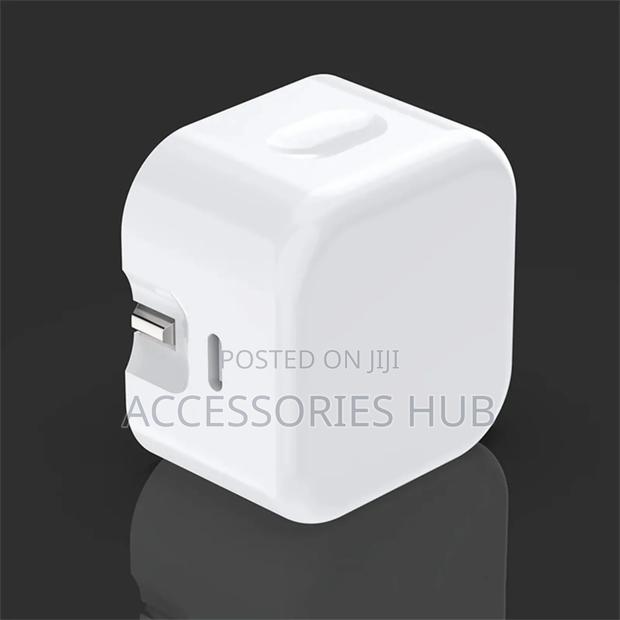 iPhone Original Charging Adapter · Photo 3