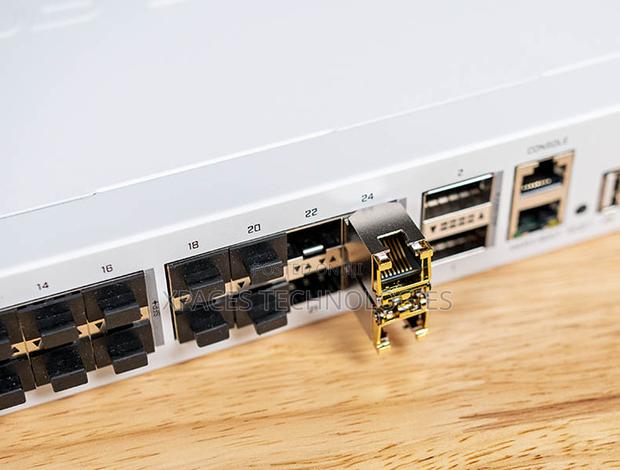 Generic 10gb Rj45 Sfp+ 10/100/1000 Copper Module 30m · Photo 1