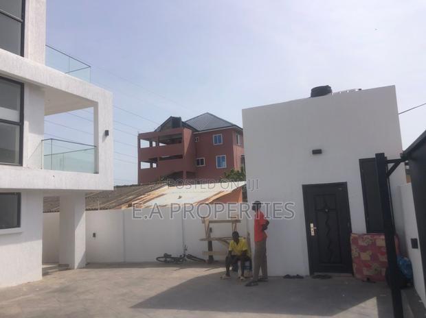 4bdrm House in E A Properties, American House for sale · Photo 2