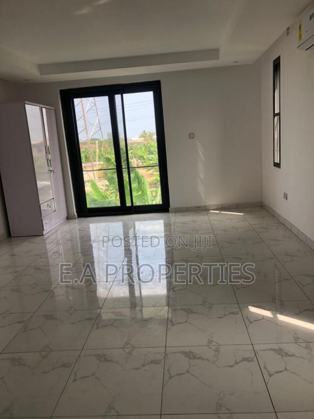 4bdrm House in E A Properties, American House for sale · Photo 4