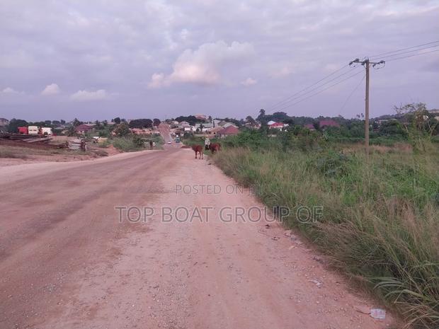 20 Plots At Suame Kodie (Mmowire Main Road) · Photo 1