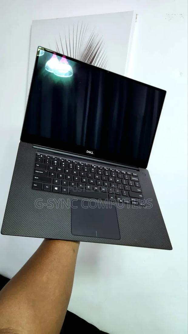 Laptop Dell XPS 15 32GB Intel Core i7 SSD 1T · Photo 4
