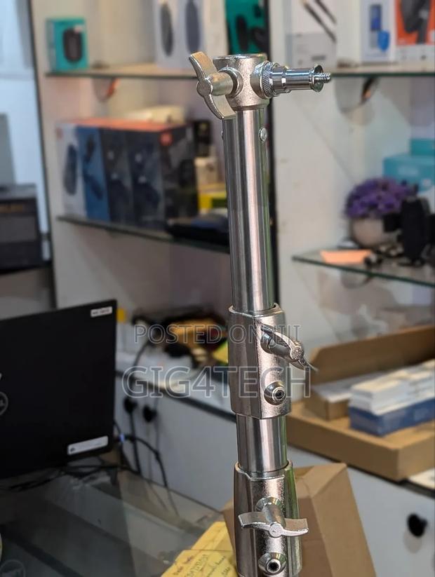 Silver Strobe Light Stand With Carry Bag · Photo 2