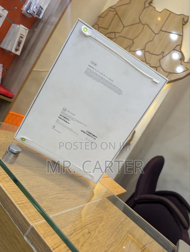 New Apple iPad Pro 13 (2024) 512 GB Black · Photo 2