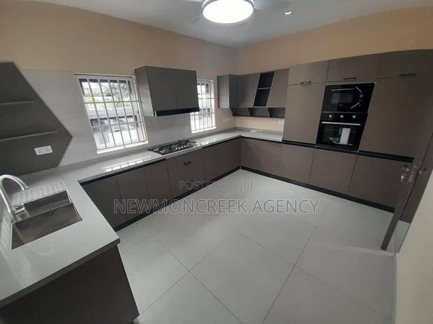 4bdrm Duplex in Lakeside Estates, Accra Metropolitan for sale · Photo 8
