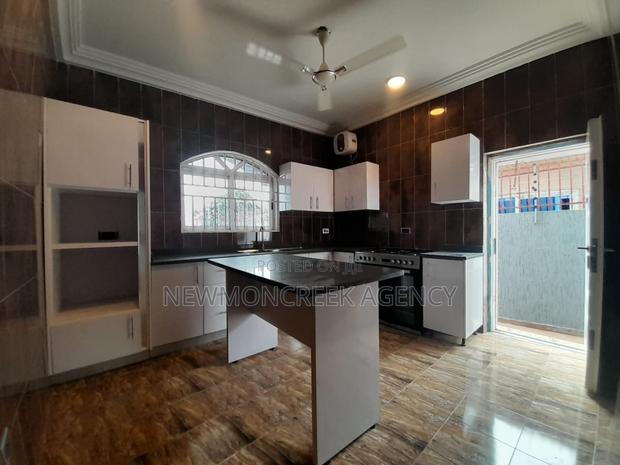 5bdrm Duplex in Lakeside Estates, Accra Metropolitan for sale · Photo 6