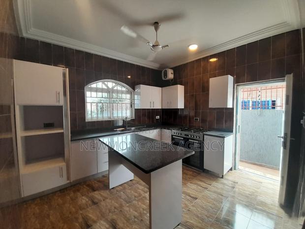 5bdrm Duplex in Lakeside Estates, Accra Metropolitan for sale · Photo 7