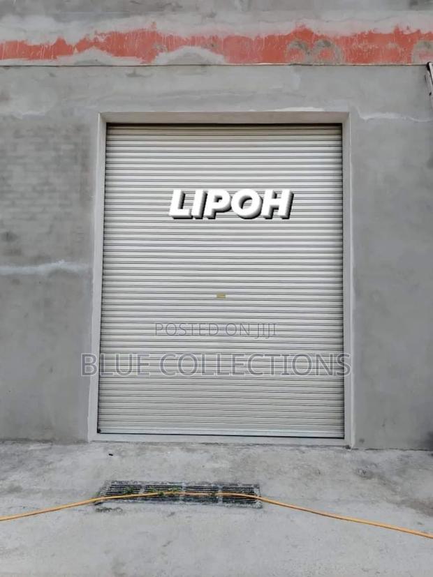 Roller Shutter · Photo 1