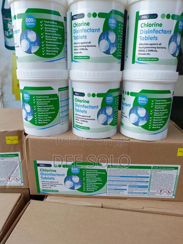 Chlorine Water Purification Tablets · Photo 1