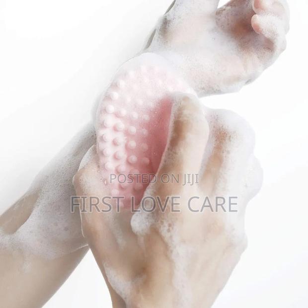 Silicon Body Scrub Sponge · Photo 6
