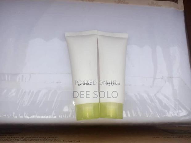 Shower Gel Hotel and Travellers Soap · Photo 1