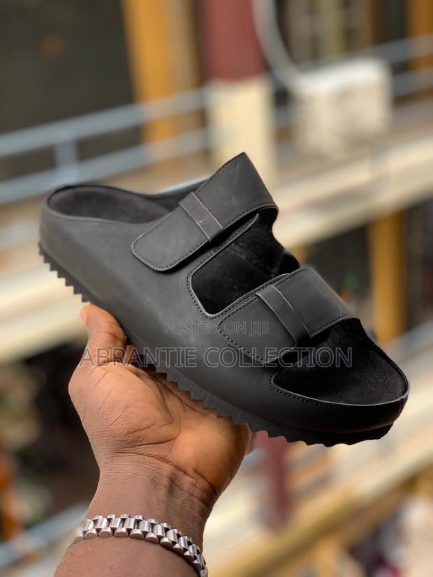 Quality Zara Slides · Photo 3