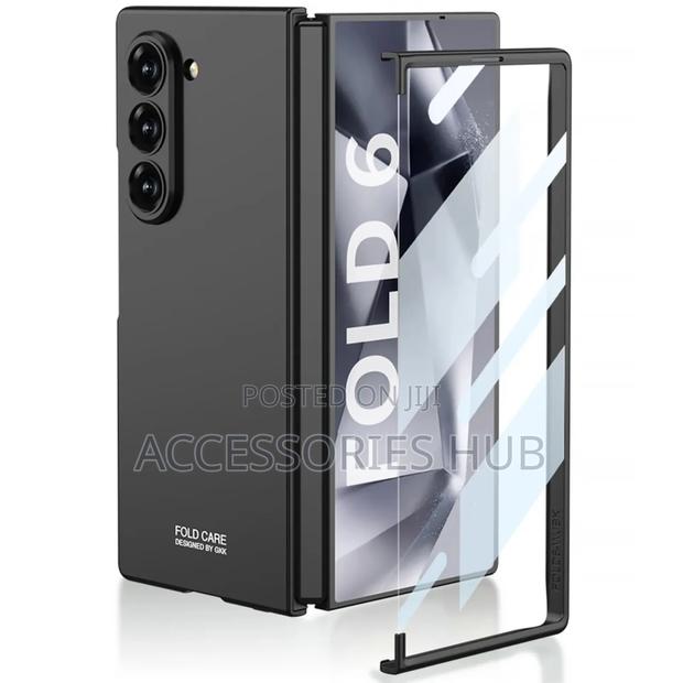 Z Fold 6 Case With Built-in Screen Protector · Photo 1