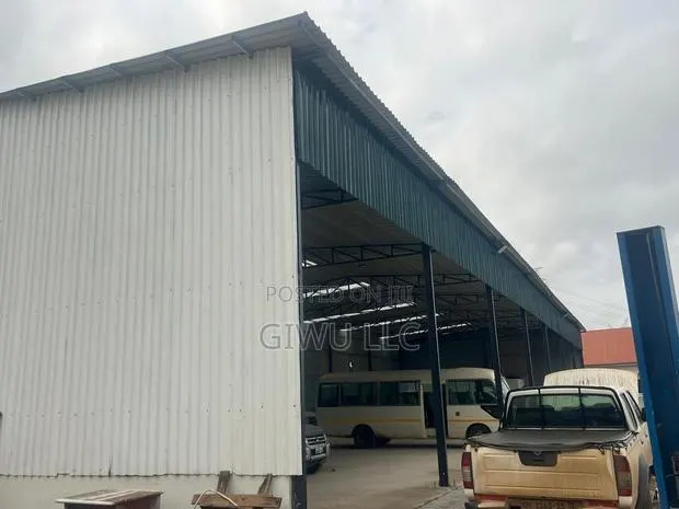 Warehouse Construction · Photo 1