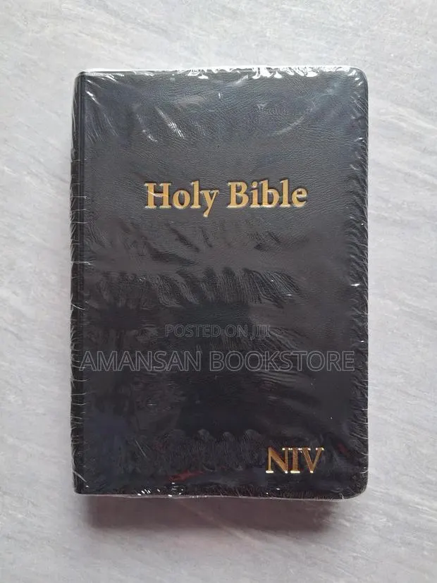 Holy Bible Niv (Biblica Black) · Photo 1