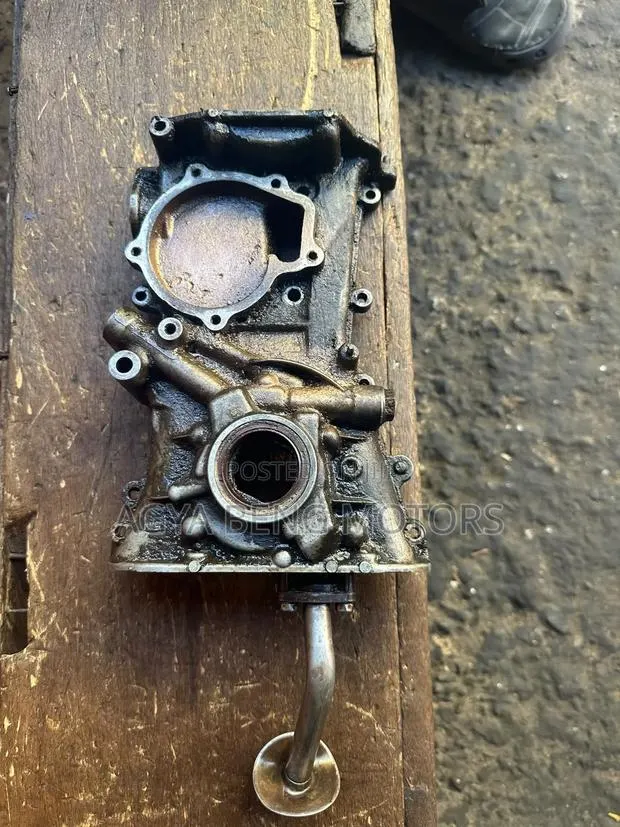 Nissan Almera Oil Pump · Photo 1