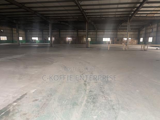 700sqm Warehouse at Spintex for Rent · Photo 1