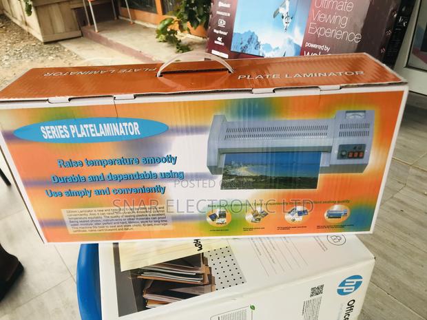 Efficiently A3/A4 Laminating Machine Quick Warm-Up · Photo 1