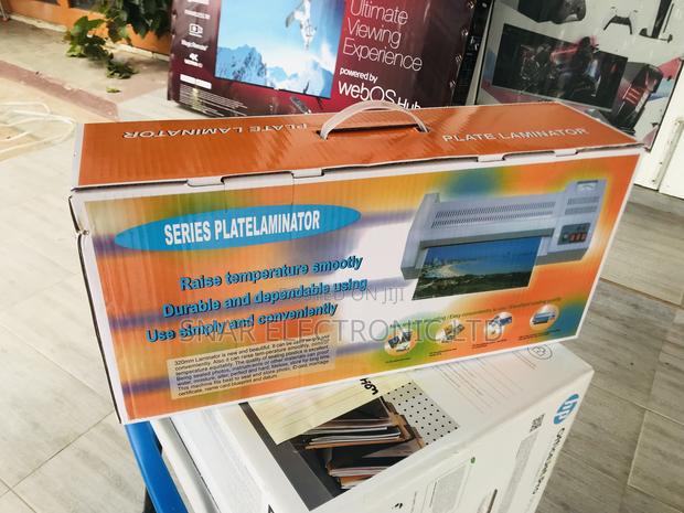 Clear A3/A4 Laminating Machine Quick Warm-Up · Photo 2
