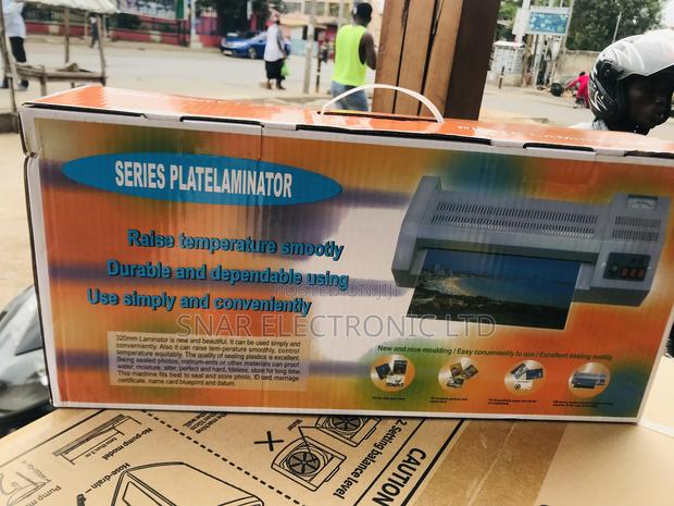 Safe A3/A4 Laminating Machine Quick Warm-Up · Photo 2