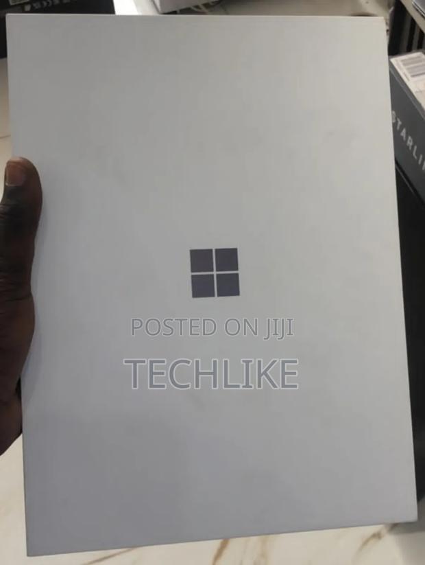 New Microsoft Surface Pro 11th Edition, a Copilot+ PC 16GB SSD 1T · Photo 1