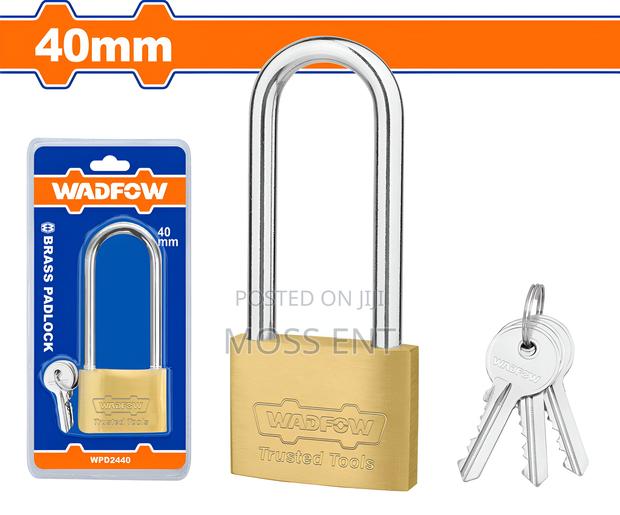 Long Shackle Brass Padlock - Wpd2440 · Photo 1