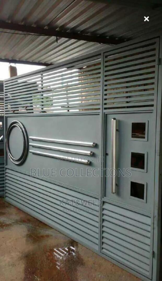 Sliding Main Gate · Photo 1