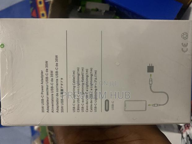 Apple Type-C Charger · Photo 2