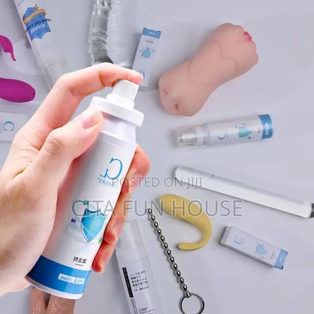 Sex Toys Cleaner Liquid Spray 100ml · Photo 1