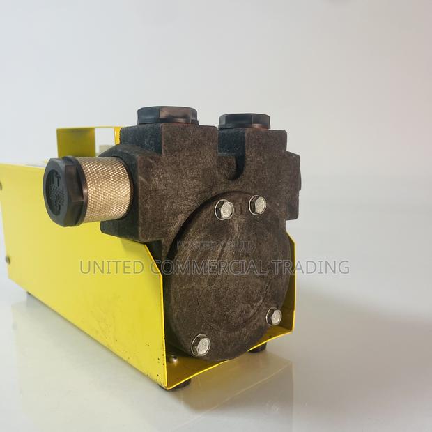 Oil Pump (Mvo) · Photo 5