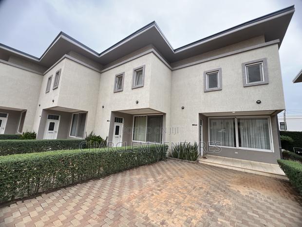 2bdrm Townhouse / Terrace in Charclem Ventures, Accra Metropolitan · Photo 2