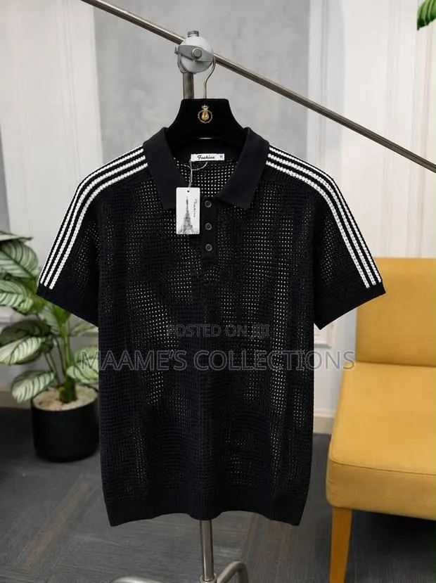 Solid Men’S Buttons Short Sleeve Shirt · Photo 1