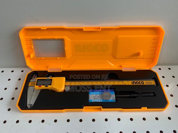 Digital Caliper 8" - Hdcd28200 · Photo 1