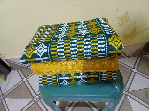 Quality Handwoven Kente · Photo 6