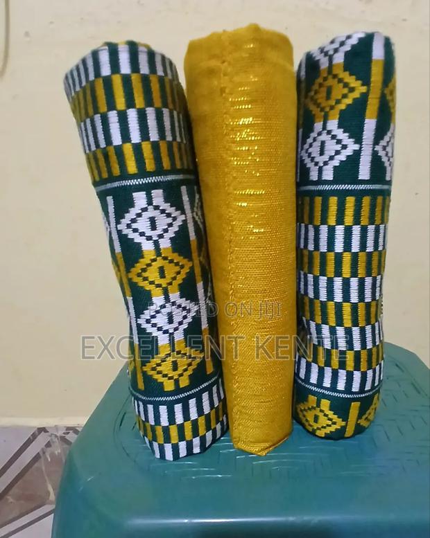 Quality Handwoven Kente · Photo 3