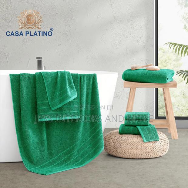 Casa Platino Green Bath Towel Set of 8 · Photo 5