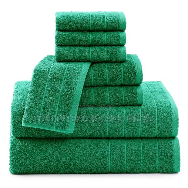 Casa Platino Green Bath Towel Set of 8 · Photo 2